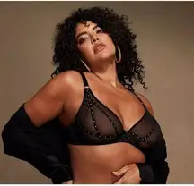 NWT Fredericks of Hollywood SZ 32D Rozlyn Mesh & Stud Black Underwire Bra