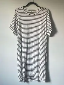 Cherish Boutique White Black Stripes Short Sleeve T-Shirt Dress size Medium