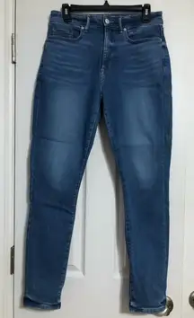 Loft The curvy sculpt jegging‎ women’s size 6 28 medium wash waist measures 30”
