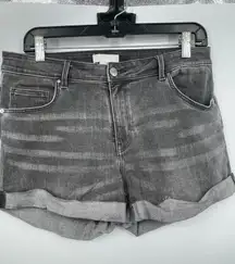 H&M size M gray Denim shorts Versatile Casual Wear