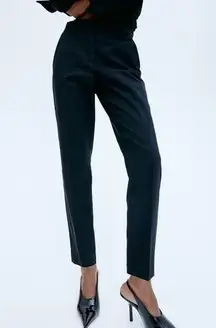 H&M  Womens Slim Slacks in Navy Blue