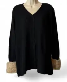 ‎Faux Fur Trimmed Sweater