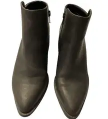 American‎ eagle black ankle boots