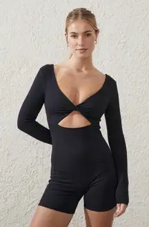 COTTON ON Ultra Soft Twist Front Long Sleeve Onesie