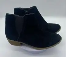 Kensie Gerry size 7M faux suede black bootie