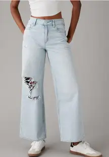 American Eagle Strigid Ripped Super High-Waisted Baggy Wide Leg Ankle Jeans