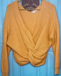 Touch Me Brand Yellow Gold Twist Front Long Sleeve Sweater Size Small