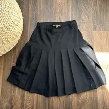 St. John’s Basic Skirt