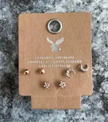 American Eagle earrings New Studs star moon NWT