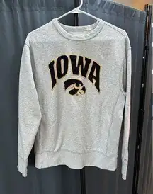 tailgate ae iowa hawkeye crewneck