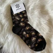 Ladies Ultra Cozy Black Leopard Luxury Spa Socks