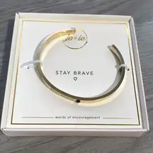Jo + Le Goldtone Bangle Bracelet “Stay Brave” inscription New in Gift Box