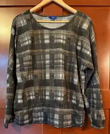 💚Apt. 9 Gray /Brown Plaid Knit Top With Button Detail
