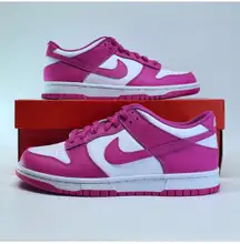 Nike Women’s Dunk Low Sneakers