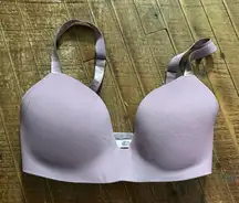 Victoria’s Secret T-shirt lightly lined wireless pink 32DD bra