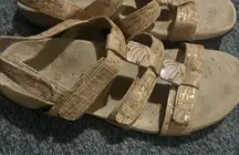 Vionic Women's Women's Size 7‎  Rest Amber Backstrap Sandal Adjustable Gold Cork