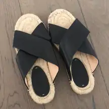 NWOB Saludos leather cross strap sandal