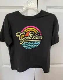 Cropped Good Vibes T Shirt 