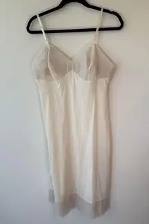 Vanity Fair Sleeveless Sweetheart Lace Slip Dress Cream Women's Size Large
