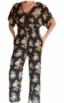 American Eagle Women's Jumpsuit Black Daisy Floral Size Small V-Neck Date‎ Night