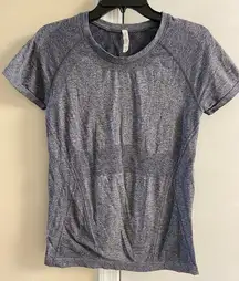 Athleta top short sleeves t shirt work out casual stretchy grey. Medium