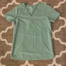 Figs scrubs top women’s size extra small