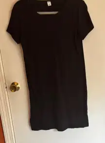 Old Navy Black Midi T-Shirt Dress with Short Sleeves