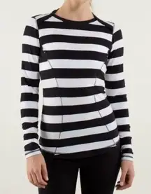 Lululemon Base Runner Long Sleeve in Straightup Stripe Black White