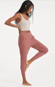 VUORI Lux At Ease Harem Pant Size XS Heathered Brown Tapered Casual Lounge Basic