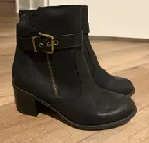 White Mountain Smooth Dessert Zipper Buckle Heeled Booties Black Shoe Size‎ 8.5