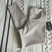 nwt // onzie fishnet capri leggings RARE