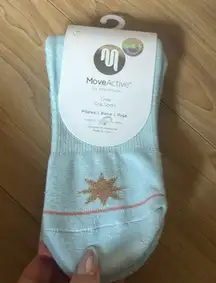 Move Active Grip Crew Socks