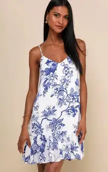 NWT Lulus Garden Bloom Blue and White Floral Print Ruffled Shift Dress