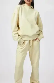 NEW WeWoreWhat Women's Size Small Light Yellow Oversized Hoodie Jacket