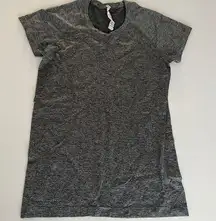 Lululemon New York Special Edition Swiftly Tee Size 8 Gray