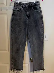 Nasty Gal High Rise Frayed Pant Hem Grey Washed Black Denim Mom Jeans Size US 8