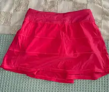 Lululemon Pace Rival Mid-Rise Skirt *Long
Lip Gloss
Size 6