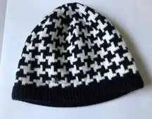 Bula women’s beanie hat houndstooth