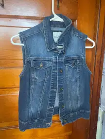 Sleeveless Jean Jacket