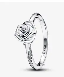 Pandora rose in bloom ring