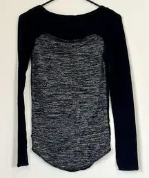 Wilfred Free Aritzia Black and Gray Long Sleeve Shirt - Size Small