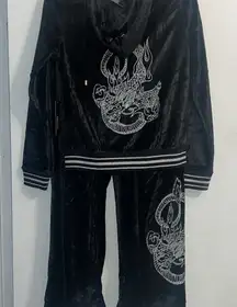 BCBG BLACK VELVET BLING SILVER STUD DRAGON & LOGO HOODIE & CROPPED PANTS SET NWT