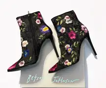 New In Box Betsey Johnson Anita Black Multi Floral Boots Size 10