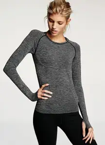 Victoria’s Secret VSX Seamless Long Sleeve Gray Active Top Size Large 