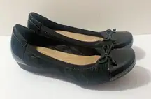 EUC  Candra Glow Black Suede Leather Cap Toe Bow Slip On Flats Size 6.5M