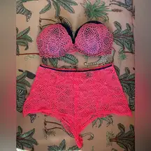 Victoria’s Secret Very Sexy Lace Bralette Short Set Top 34D Bottom Medium
