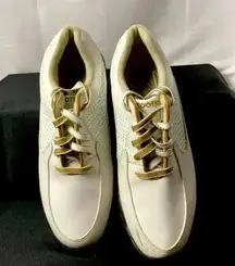 FOOTJOY GREEN JOY WO SIZE 7.5 GOLF SHOES OFF WHITE AND TAN GOOD USED CONDITIONI