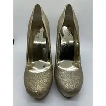 Guess  Gold Glitter High Heel Closed Toe Pump Size 8M