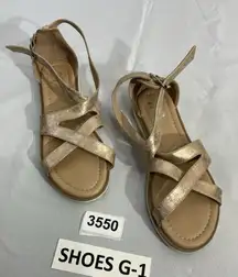 Womans JG Size 7 Gold Metallic Strappy Flat Sandals