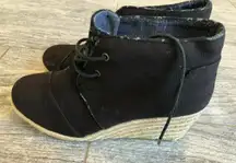 Toms Ankle Boots Booties Womens size 9.5 Black Toe Wedge Heels Lace Up‎ Shoes